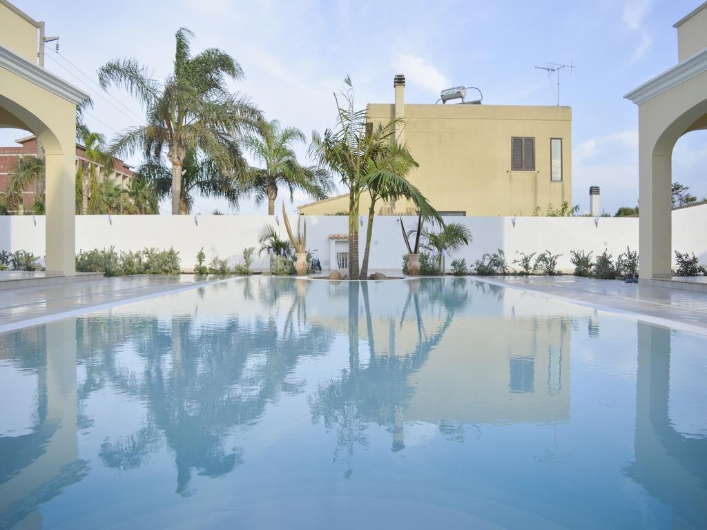 Oasi Tortuga Residence Piscina E Barbecue H24 Mazara del Vallo Rom bilde