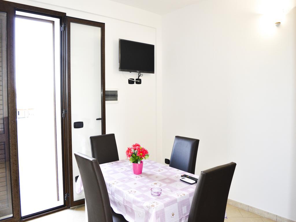Oasi Tortuga Residence Piscina E Barbecue H24 Mazara del Vallo Rom bilde