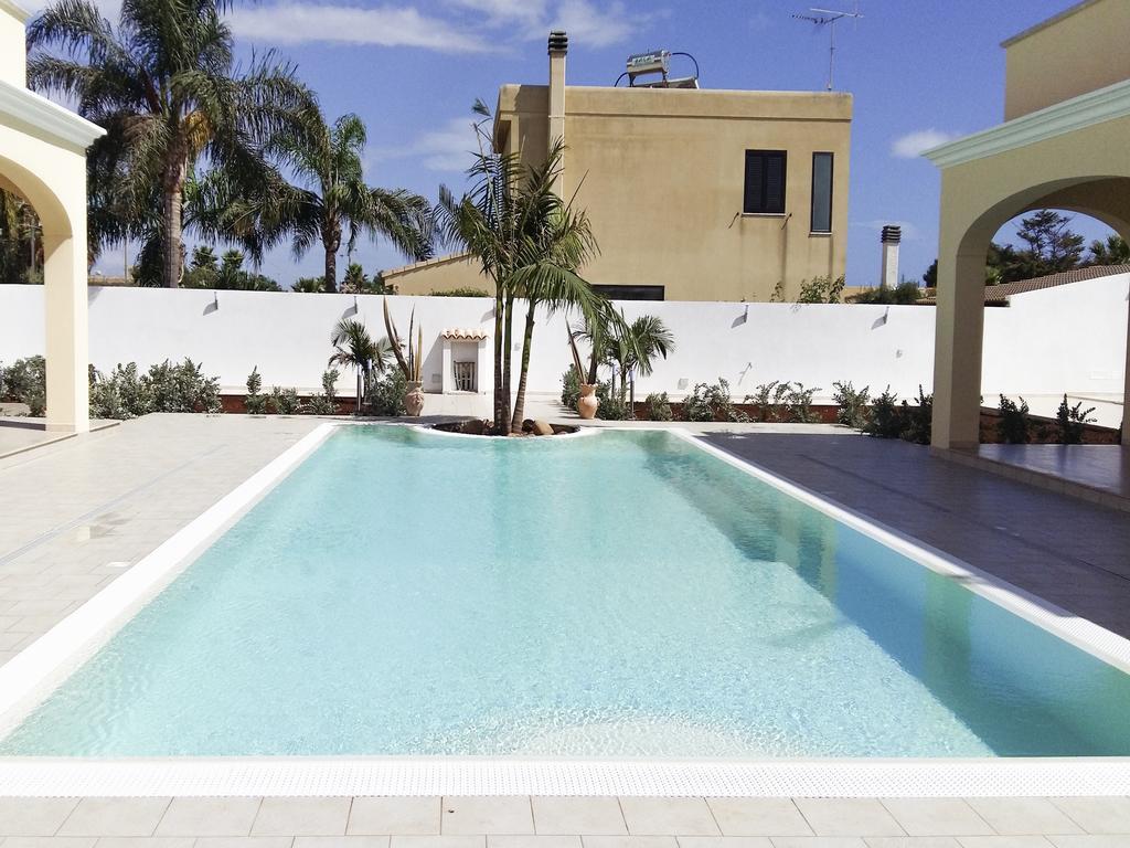 Oasi Tortuga Residence Piscina E Barbecue H24 Mazara del Vallo Rom bilde
