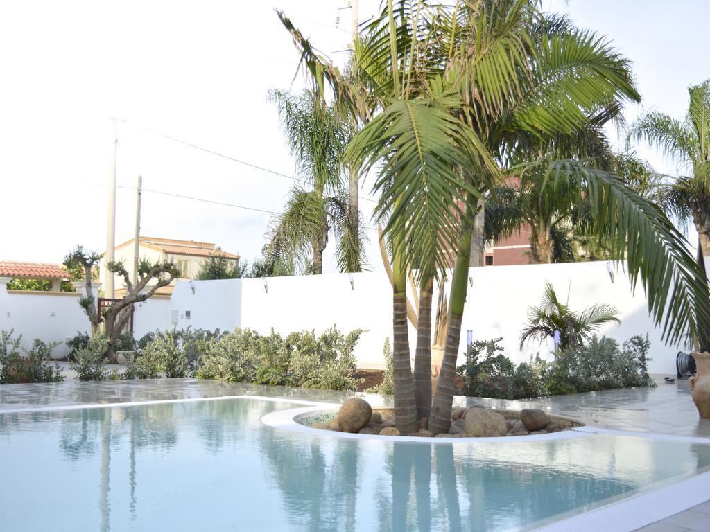 Oasi Tortuga Residence Piscina E Barbecue H24 Mazara del Vallo Rom bilde
